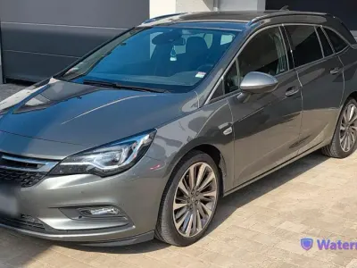 Używany Opel Astra Innovation 200 KM (147 kW) 2016 Srebrny Kombi