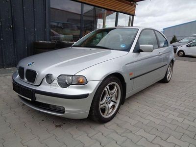 Gebraucht BMW 318 143 PS (105 kW) 2002 Silber Coupé