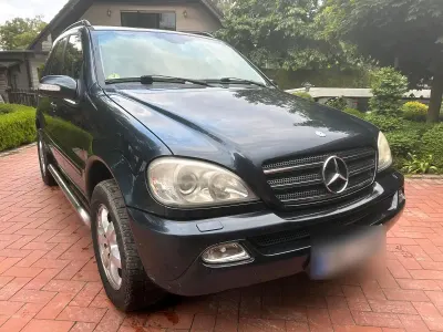 Gebraucht Mercedes ML270 163 PS (119 kW) 2003 Schwarz SUV