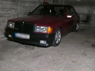 Gebraucht Mercedes 190 109 PS (80 kW) 1992 Rot Limousine