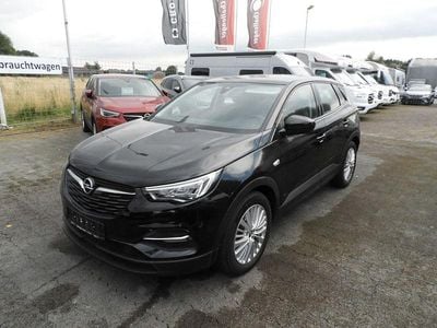 Second-hand Opel Grandland X Edition 181 CP (133 kW) 2021 Negru SUV