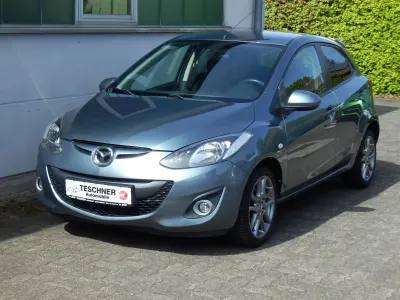 Gebraucht Mazda 2 Edition 84 PS (61 kW) 2013 Uranosgrau Kleinwagen
