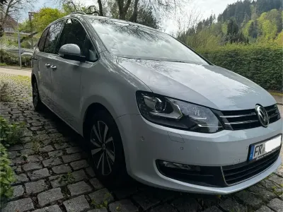 Gebraucht VW Sharan Comfortline 177 PS (130 kW) 2019 Weiß Van / Kleinbus