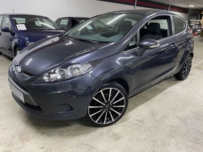 gebraucht Ford Fiesta Trend TÜV NEU 8 fach Bereift