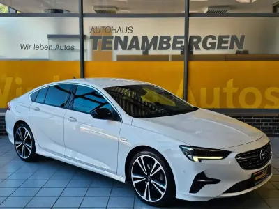 Gebraucht Opel Insignia GS Line 174 PS (127 kW) 2021 Schnee weiß (metallic) Limousine
