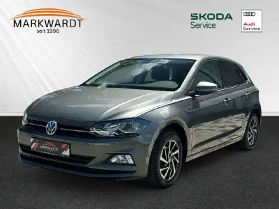 Gebraucht VW Polo Join 65 PS (47 kW) 2019 Limestone grey metallic (metallic) Kleinwagen