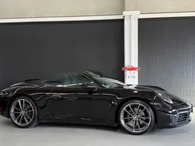 Usata Porsche 911 Carrera Cabriolet 385 CV (283 kW) 2023 Nero Cabrio