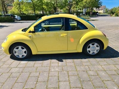 Usata VW New Beetle 116 CV (85 kW) 1999 Giallo Utilitaria