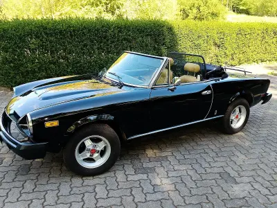 Gebraucht Fiat 124 81 PS (59 kW) 1979 Schwarz Cabrio