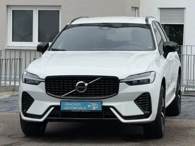 Gebraucht Volvo XC60 R-Design 197 PS (144 kW) 2022 Weiß SUV
