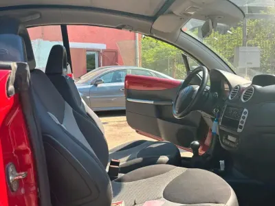 Usado Citroën C3 68 CV (50 kW) 2005 Rojo Descapotable