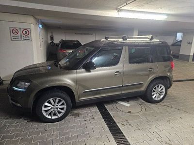 gebraucht Skoda Yeti 2.0 TDI 125kW DSG 4x4 Adventure Adventure