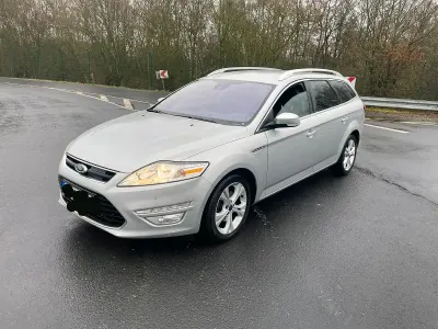 Gebraucht Ford Mondeo 179 PS (131 kW) 2012 Silber Kombi