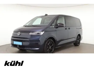 Gebraucht VW Multivan Life 204 PS (150 kW) 2023 Starlight blue metallic Van / Kleinbus