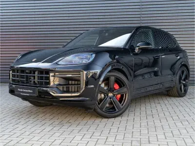 Gebraucht Porsche Cayenne Turbo 475 PS (349 kW) 2026 Schwarz SUV