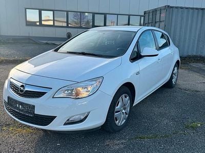Weiß Gebraucht 2012 Opel Astra Kleinwagen | 3.999 € (Superpreis)