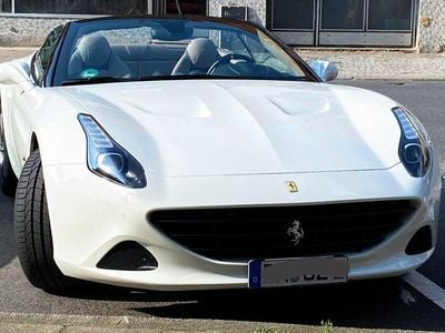 Weiß Gebraucht 2016 Ferrari California Cabrio | 135.000 € (Etwas zu teuer)