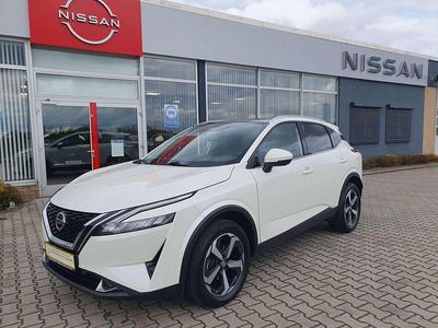 Brilliant white Gebraucht 2022 Nissan Qashqai N-Connecta SUV | 22.490 € (Fairer Preis)