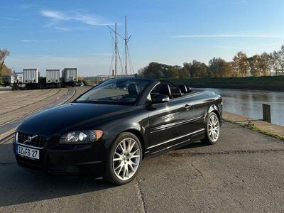 Second-hand Volvo C70 Summum 179 CP (131 kW) 2008 Negru Cabrio