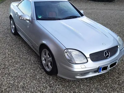 Gebraucht Mercedes SLK320 218 PS (160 kW) 2000 Silber Cabrio