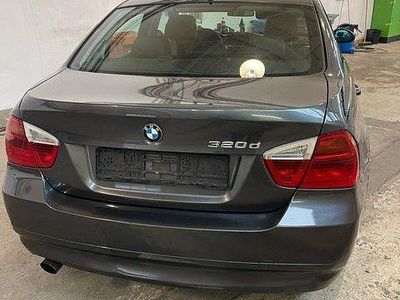 Grau Gebraucht 2006 BMW 320 Limousine | 4.499 € (Fairer Preis)