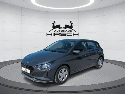 Neu Hyundai i20 Select 79 PS (58 kW) 2025 Grau Kleinwagen