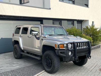 Hummer H3