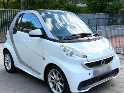 Gebraucht Smart ForTwo Coupé Passion 71 PS (52 kW) 2012 Weiß Coupé