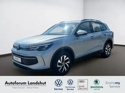 Gebraucht VW Tiguan Life 193 PS (141 kW) 2024 Silber oyster silver SUV