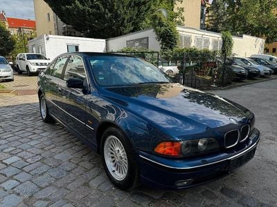 BMW 528
