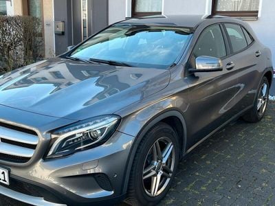Mercedes GLA200