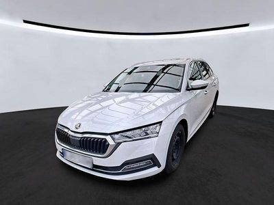 Usado Skoda Octavia Style 116 HP (85 kW) 2022 Branco Carrinha
