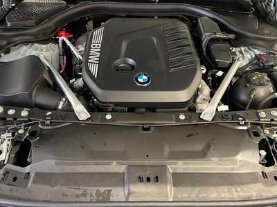 Neu BMW 540 Comfort Edition 303 PS (222 kW) 2026 M brooklyn grau metallic Kombi