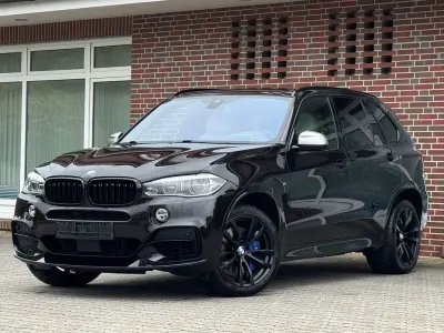 Gebraucht BMW X5 M50 Performance 381 PS (280 kW) 2017 Rubinschwarz metallic SUV
