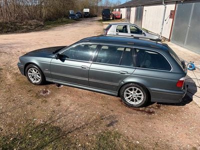 Gebraucht BMW 525 192 PS (141 kW) 2003 Grau Kombi