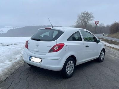 Gebraucht Opel Corsa Edition 69 PS (50 kW) 2012 Weiß Kleinwagen