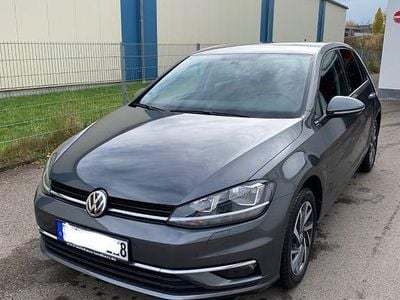 Gebraucht VW Golf VII Sound 150 PS (110 kW) 2017 Grau Limousine