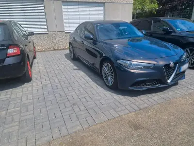 Gebraucht Alfa Romeo Giulia Veloce 136 PS (100 kW) 2018 Grau Limousine
