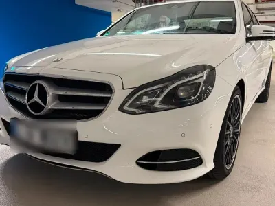 Gebraucht Mercedes E220 170 PS (125 kW) 2014 Weiß Limousine
