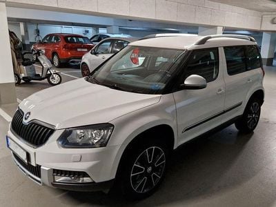 Weiß Gebraucht 2014 Skoda Yeti Adventure SUV | 8.400 € (Guter Preis)