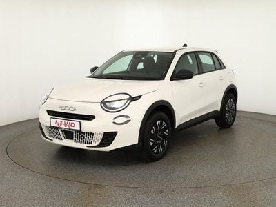Neu Fiat 600 145 PS (106 kW) 2026 Weiß SUV