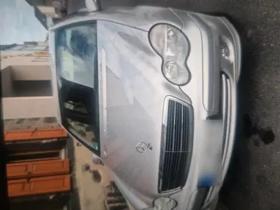 Gebraucht Mercedes C180 143 PS (105 kW) 2003 Silber Limousine