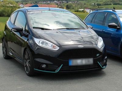 Usata Ford Fiesta ST 209 CV (153 kW) 2015 Nero Utilitaria