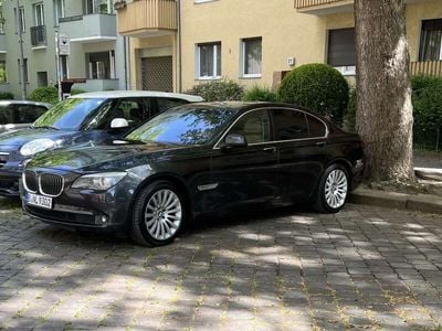 BMW 730
