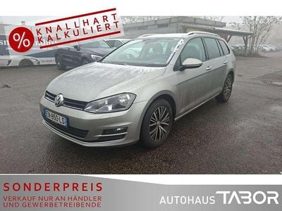 Gebraucht VW Golf VII Allstar 110 PS (80 kW) 2016 Tungsten silver metallic Kombi