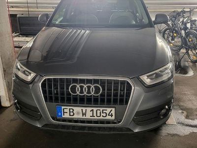 Grau Gebraucht 2012 Audi Q3 Ambiente SUV | 10.200 € (Fairer Preis)