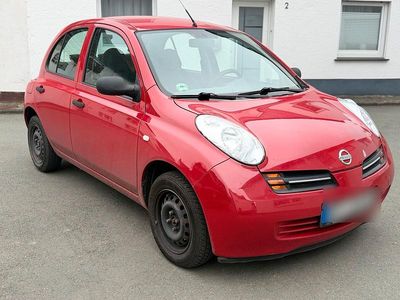 Rot Gebraucht 2004 Nissan Micra Limousine | 1.000 €