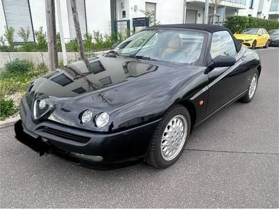 Usata Alfa Romeo Spider 150 CV (110 kW) 2001 Nero Cabrio