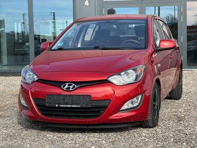 gebraucht Hyundai i20 5-Türer Klimaautomatik USB Alufelgen TÜV neu