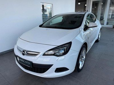 Weiß Gebraucht 2012 Opel Astra GTC OPC Coupé | 11.400 €
